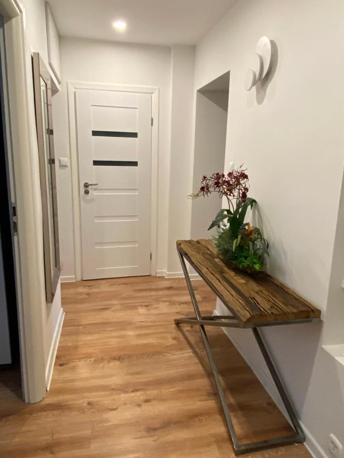 Apartament.Wolnosc Apartment Varşovia Exterior foto